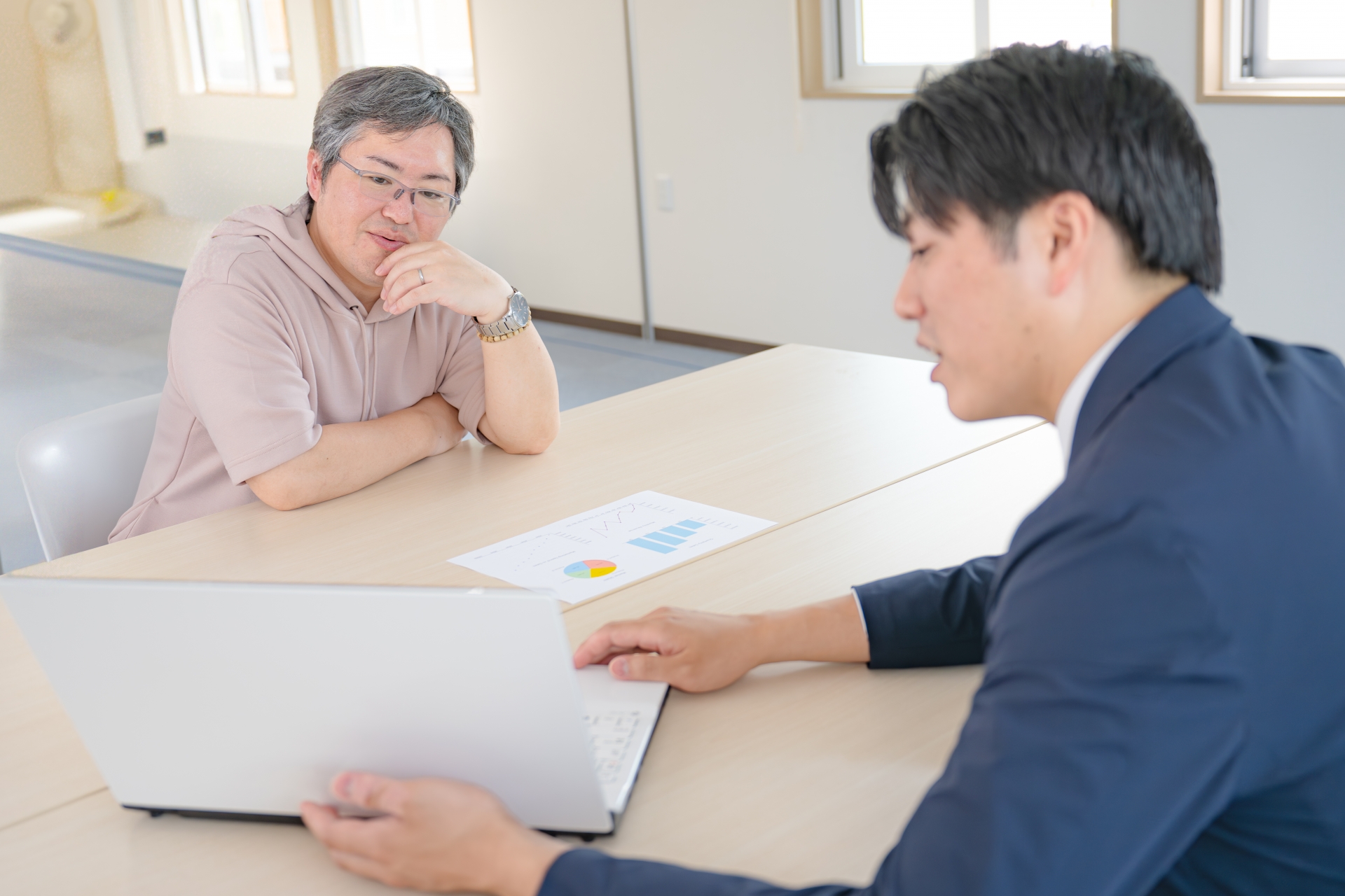 遠方でも安心売却！不動産会社が教える、実家売却の悩みと不安を解消するコンテンツ制作